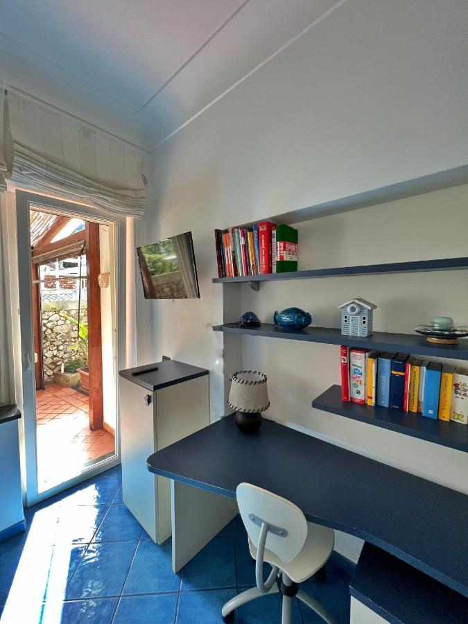 Augusto Capri Apartment Екстер'єр фото