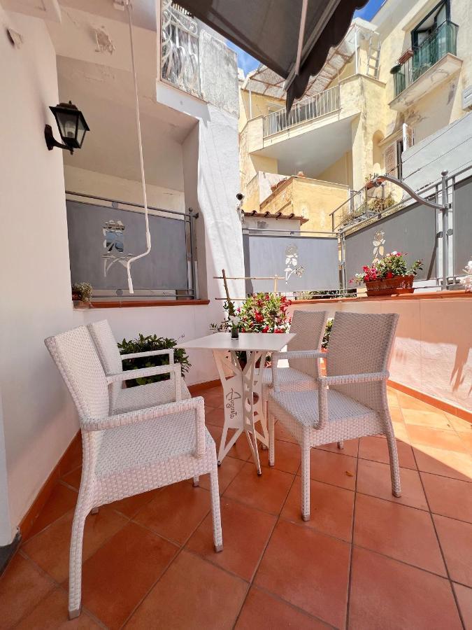 Augusto Capri Apartment Екстер'єр фото